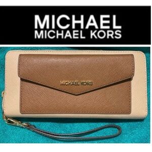 🥂 MICHAEL KORS Jet Set Bisque Multi Saffiano Leather Wallet NWT$148